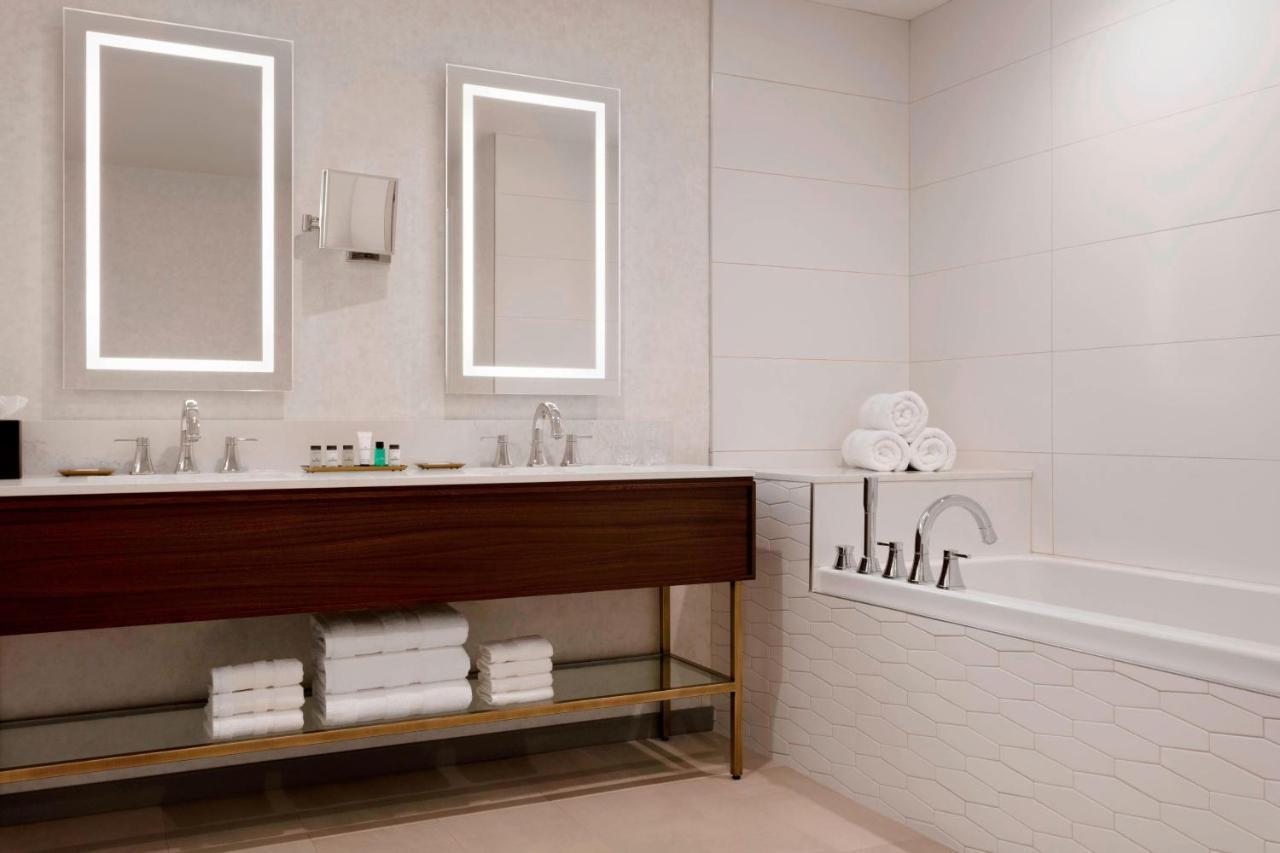 Sheraton Saint-Hyacinthe Hotel Esterno foto
